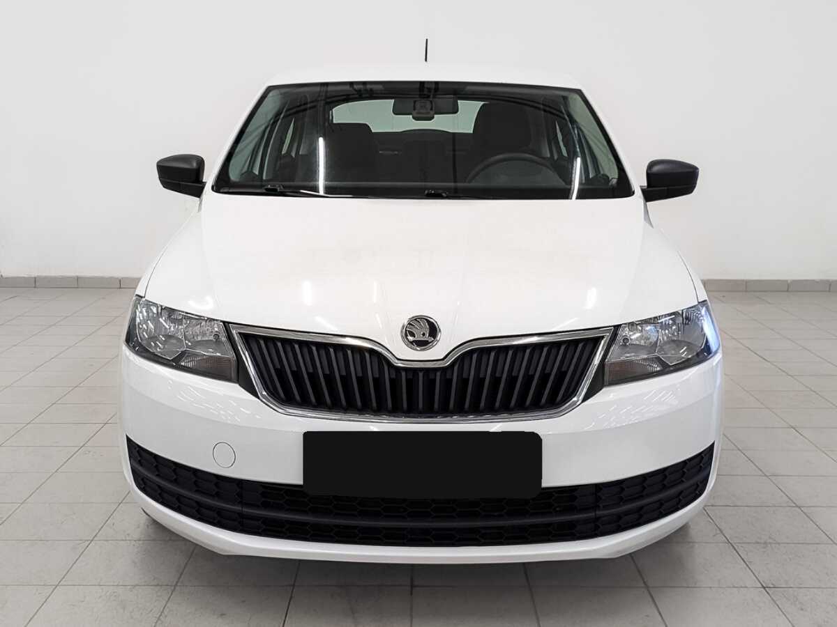 Skoda Rapid с пробегом — 2017 год. Фото: #1
