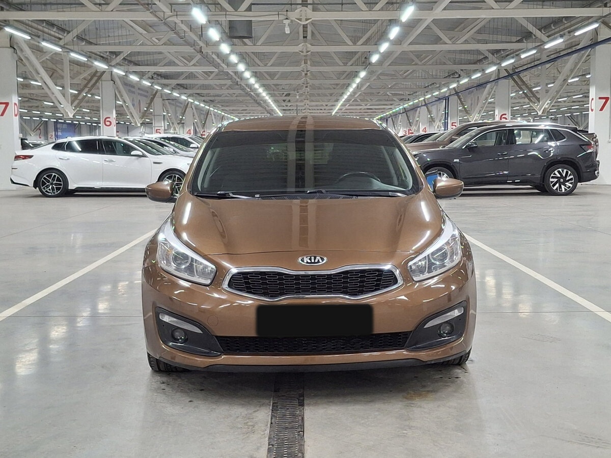 Kia Ceed с пробегом — 2015 год. Фото: #1