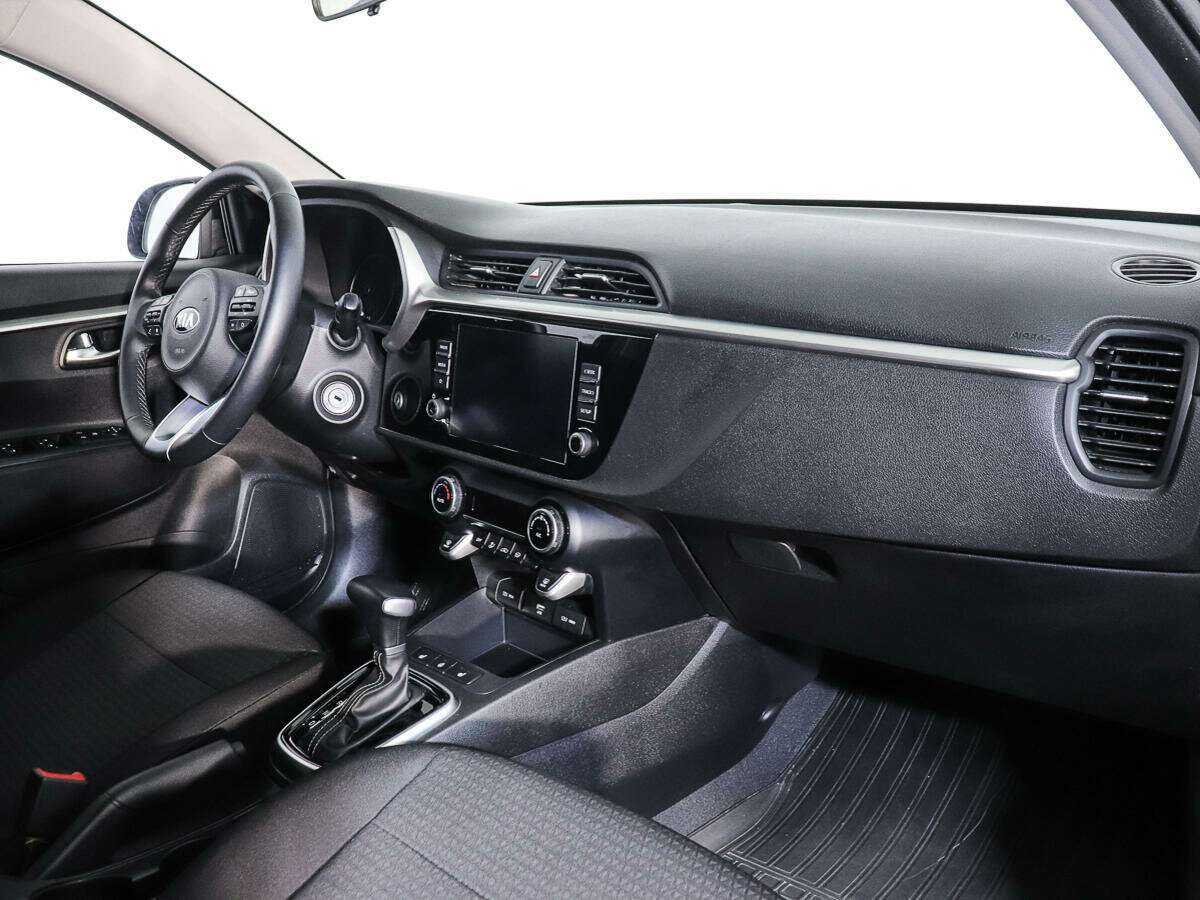 Kia Rio с пробегом — 2020 год. Фото: #8