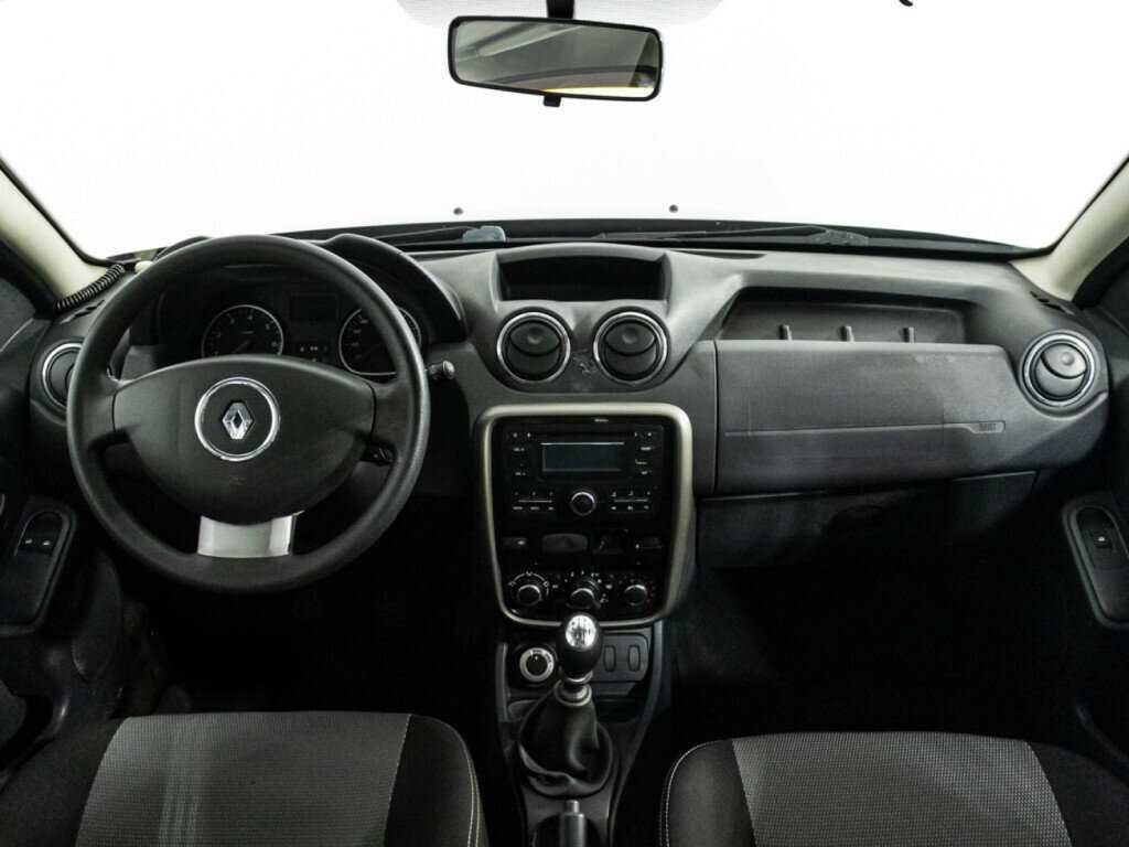 Renault Duster с пробегом — 2014 год. Фото: #11