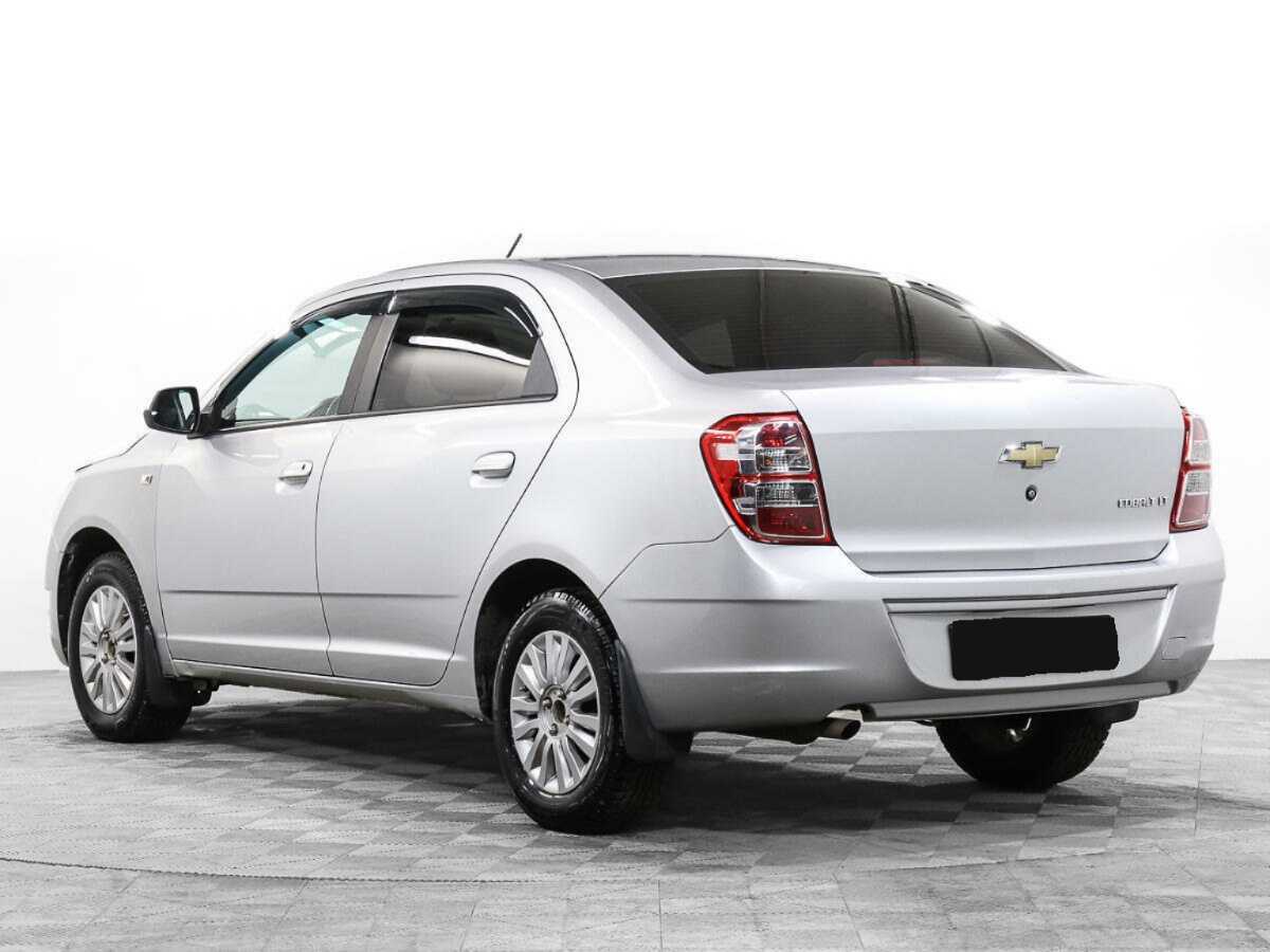 Chevrolet Cobalt с пробегом — 2013 год. Фото: #5