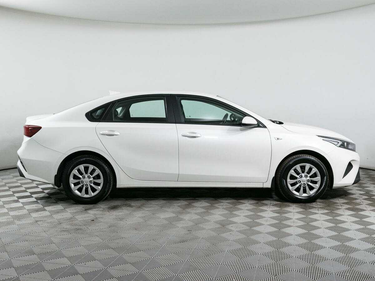 Kia Cerato с пробегом — 2021 год. Фото: #3