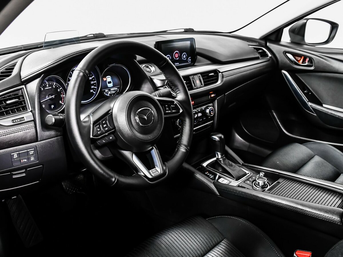 Mazda 6 с пробегом — 2018 год. Фото: #11