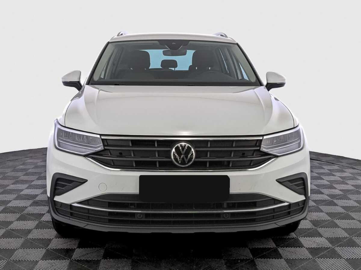 Volkswagen Tiguan с пробегом — 2021 год. Фото: #1
