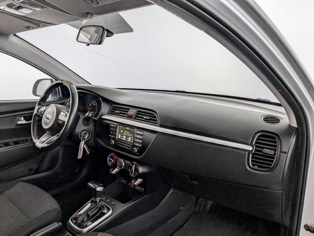 Kia Rio с пробегом — 2020 год. Фото: #10