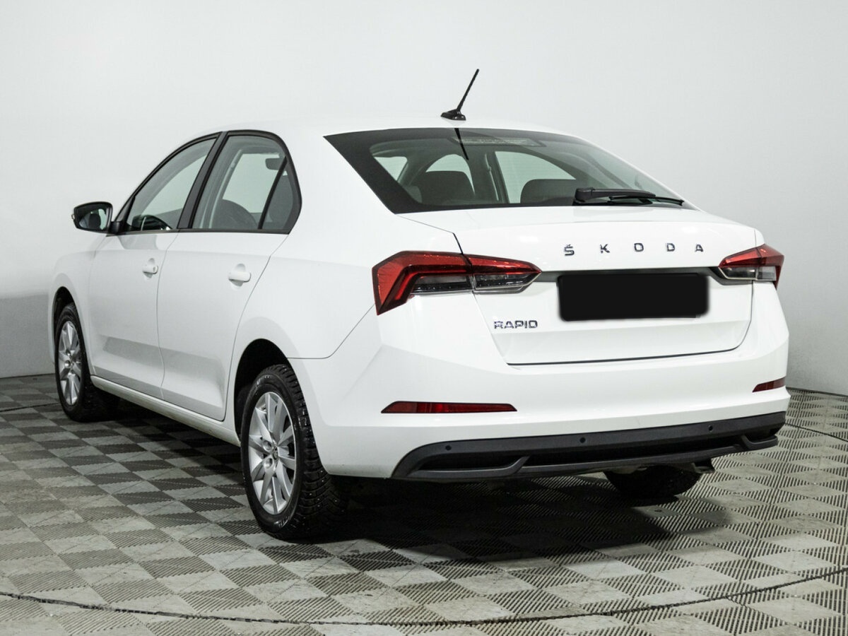 Skoda Rapid с пробегом — 2022 год. Фото: #6