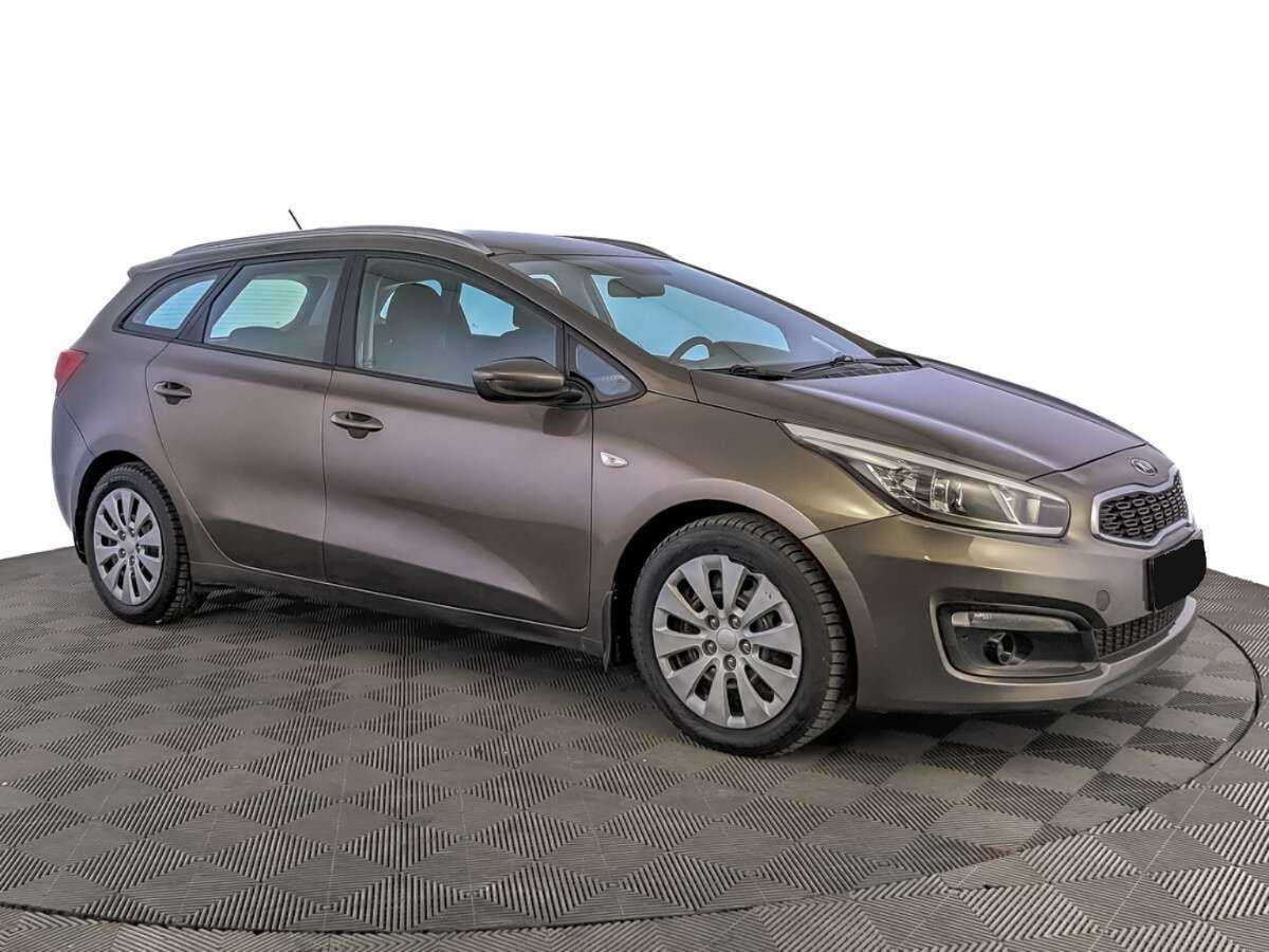 Kia Ceed с пробегом — 2015 год. Фото: #2