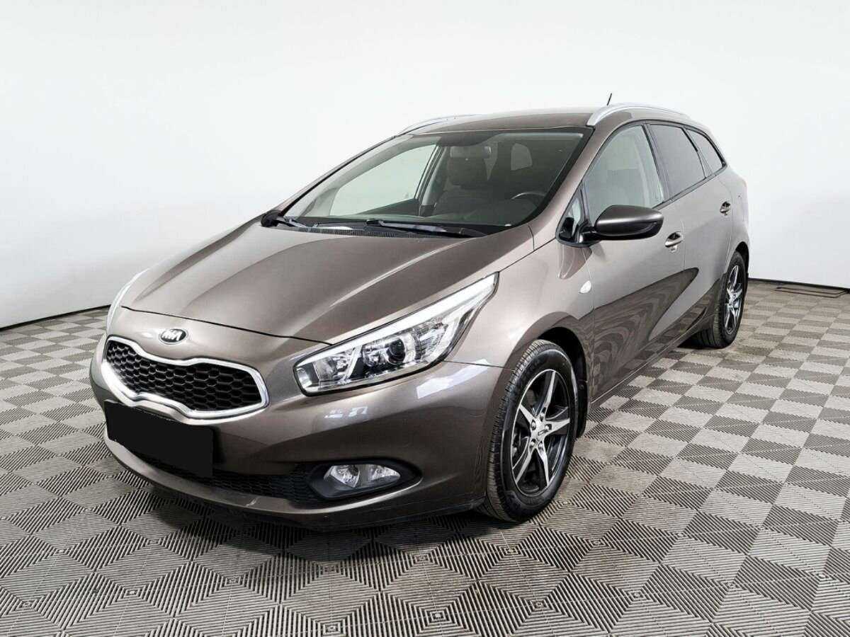 Kia Ceed с пробегом — 2015 год. Фото: #0