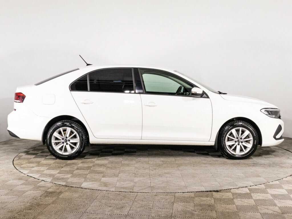 Volkswagen Polo с пробегом — 2021 год. Фото: #3