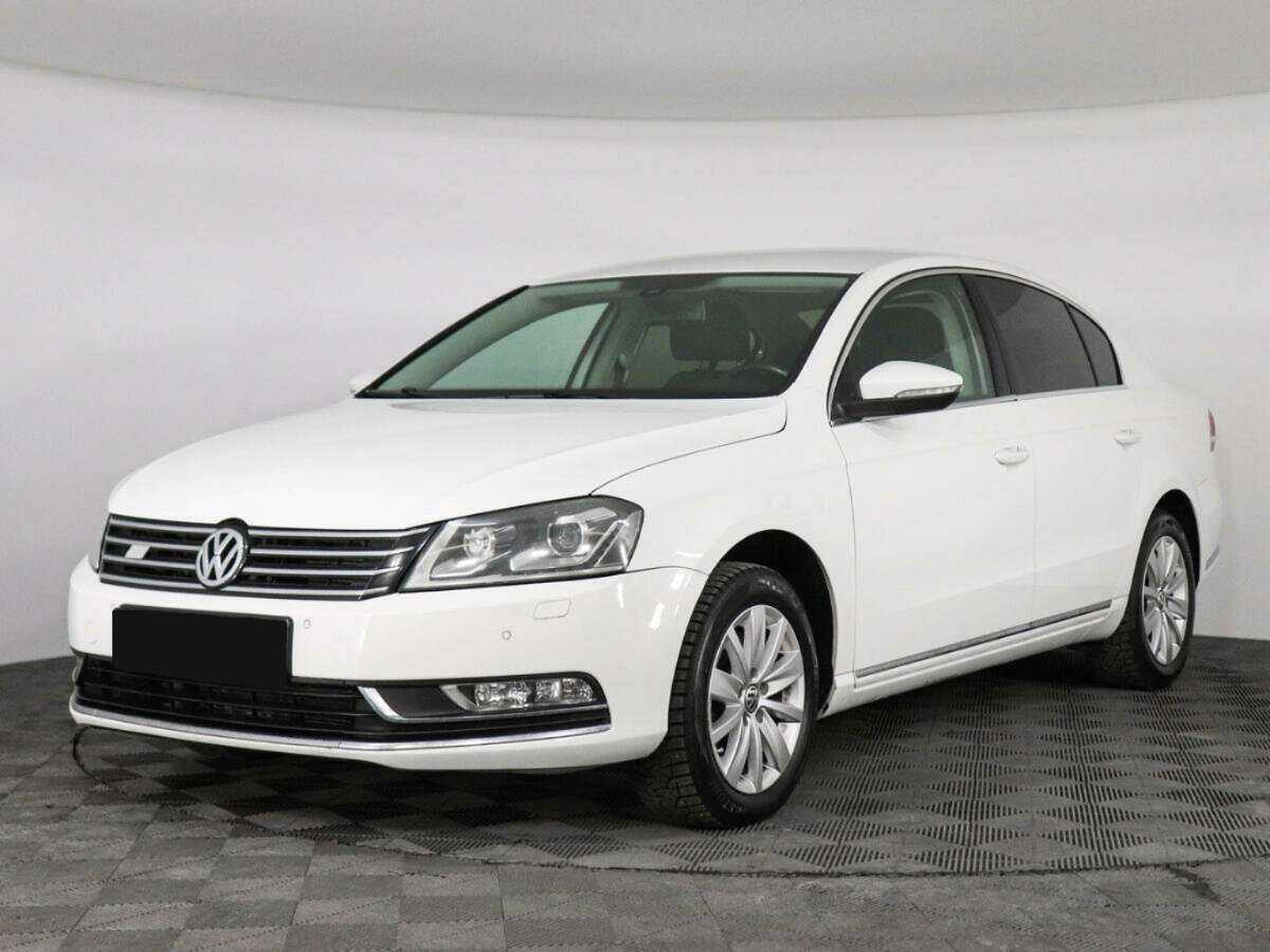 Volkswagen Passat с пробегом — 2013 год. Фото: #0