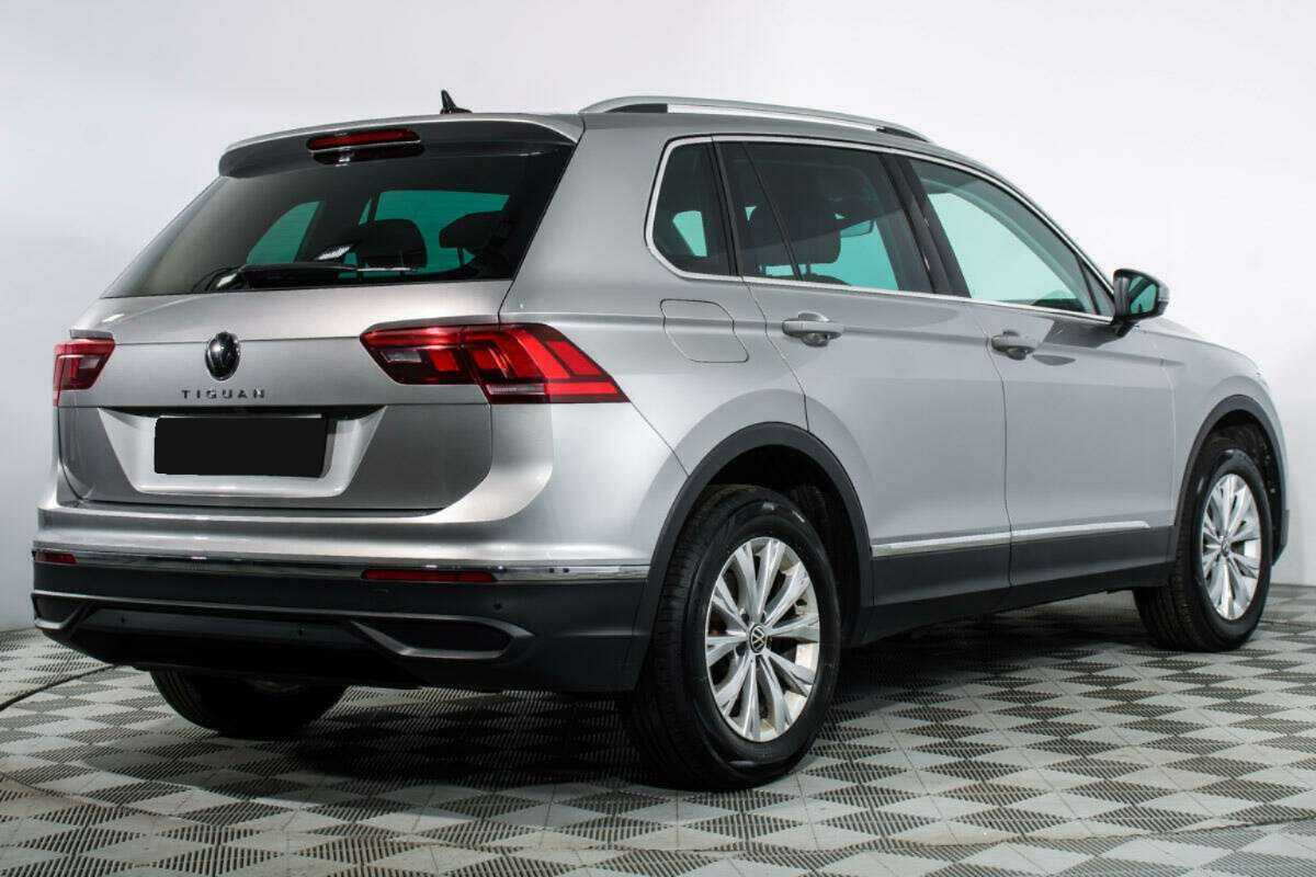 Volkswagen Tiguan с пробегом — 2021 год. Фото: #1