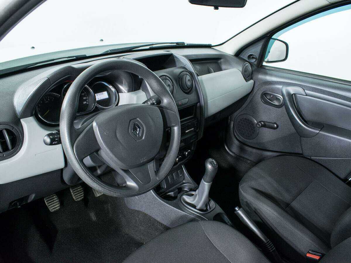 Renault Duster с пробегом — 2017 год. Фото: #12