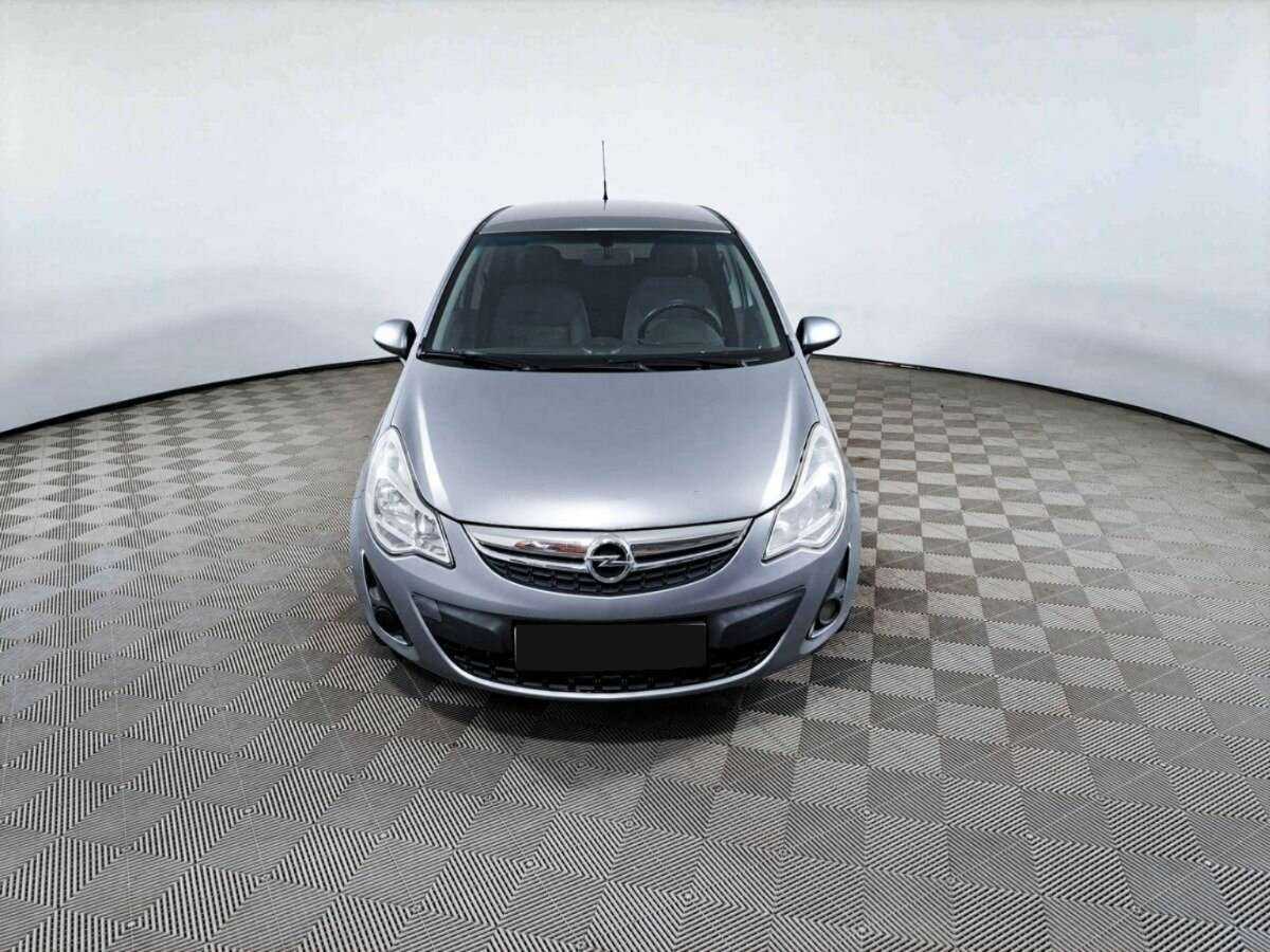 Opel Corsa с пробегом — 2012 год. Фото: #1