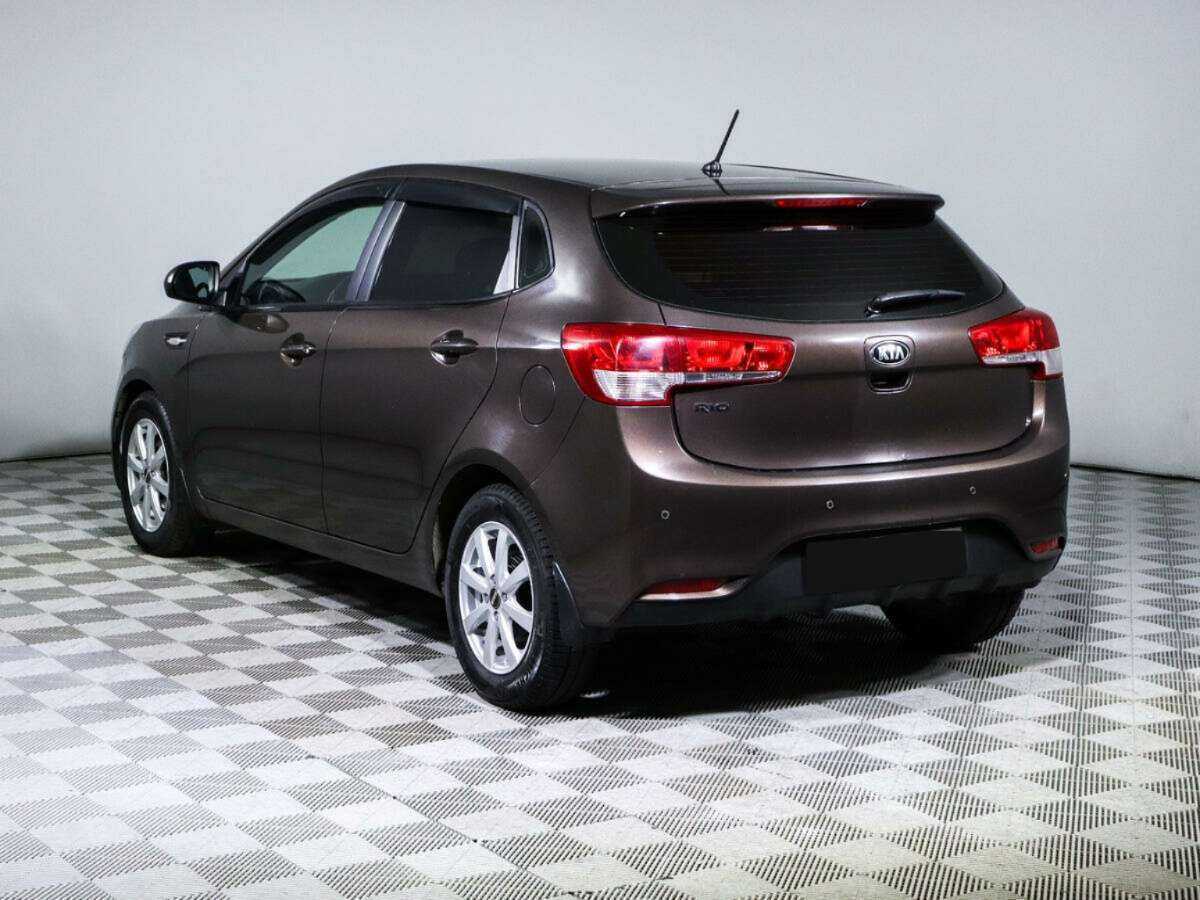 Kia Rio с пробегом — 2016 год. Фото: #5