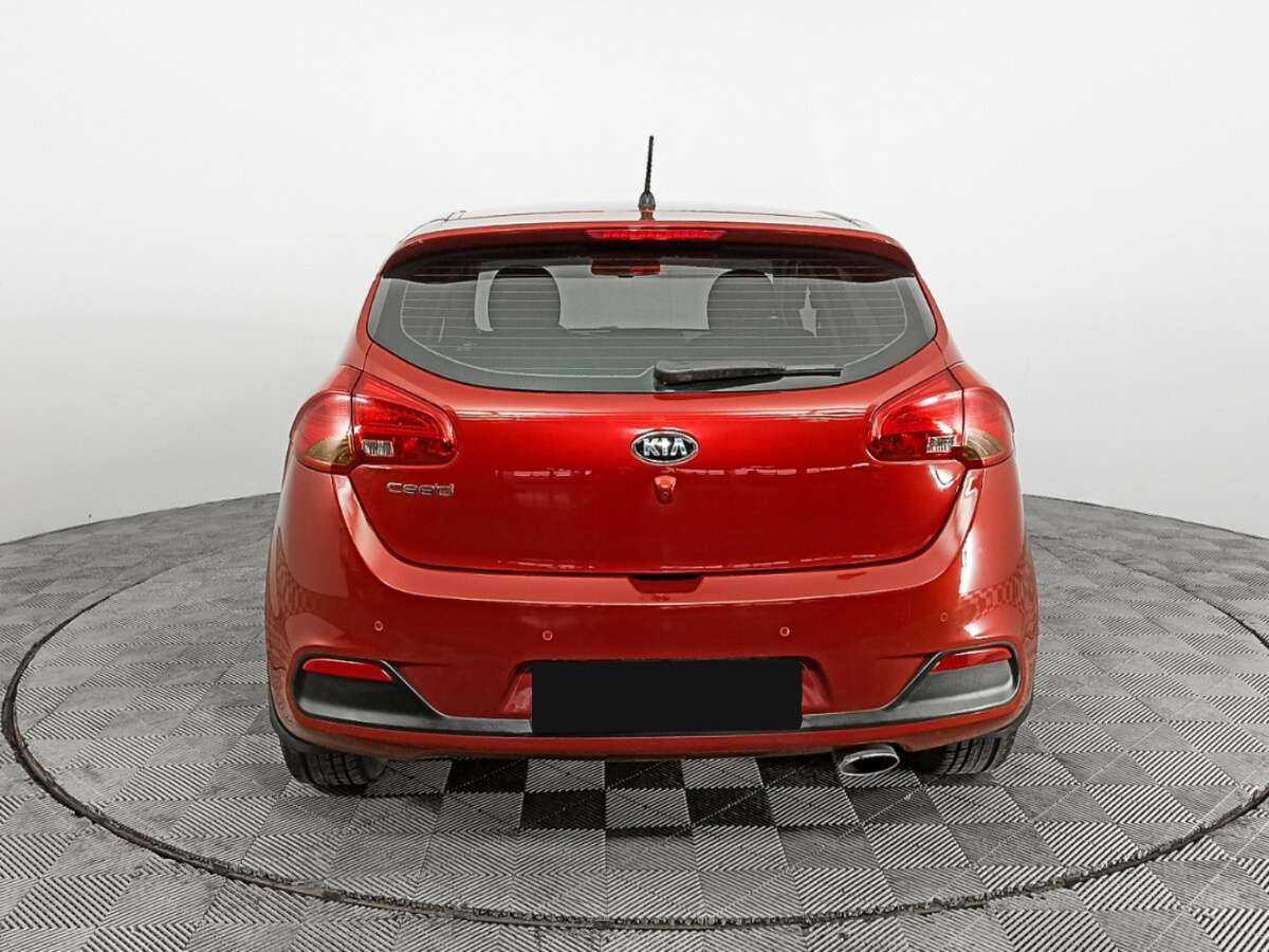 Kia Ceed с пробегом — 2014 год. Фото: #5
