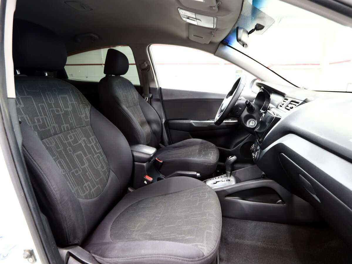 Kia Rio с пробегом — 2012 год. Фото: #7