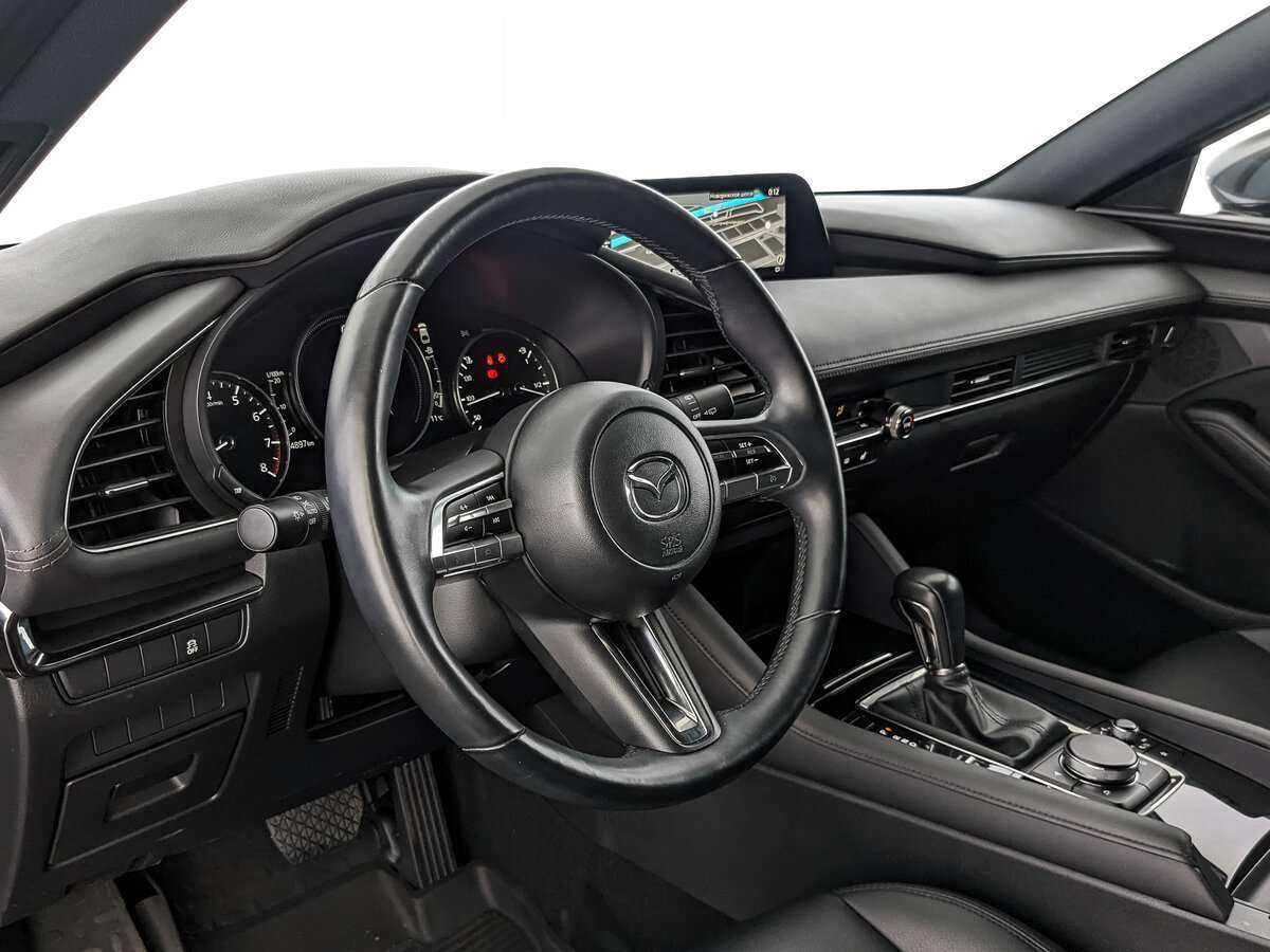 Mazda 3 с пробегом — 2019 год. Фото: #10