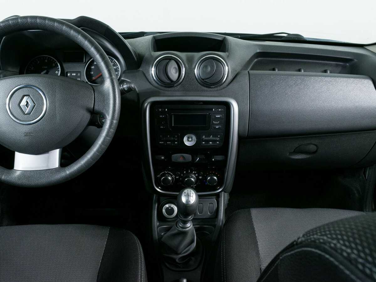 Renault Duster с пробегом — 2013 год. Фото: #8