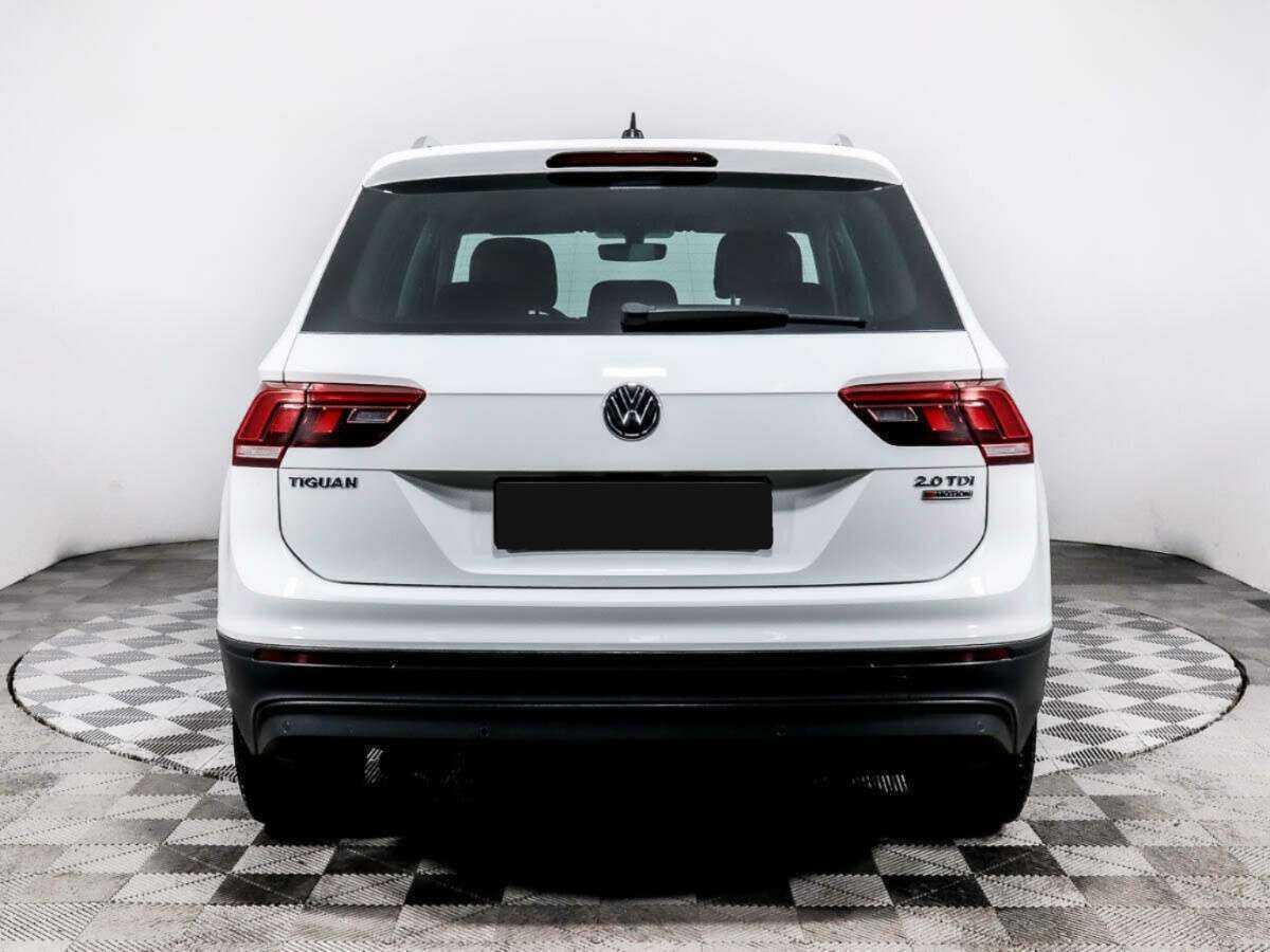 Volkswagen Tiguan с пробегом — 2017 год. Фото: #4