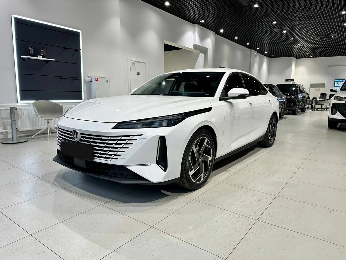 Changan Lamore с пробегом — 2023 год. Посмотреть фото