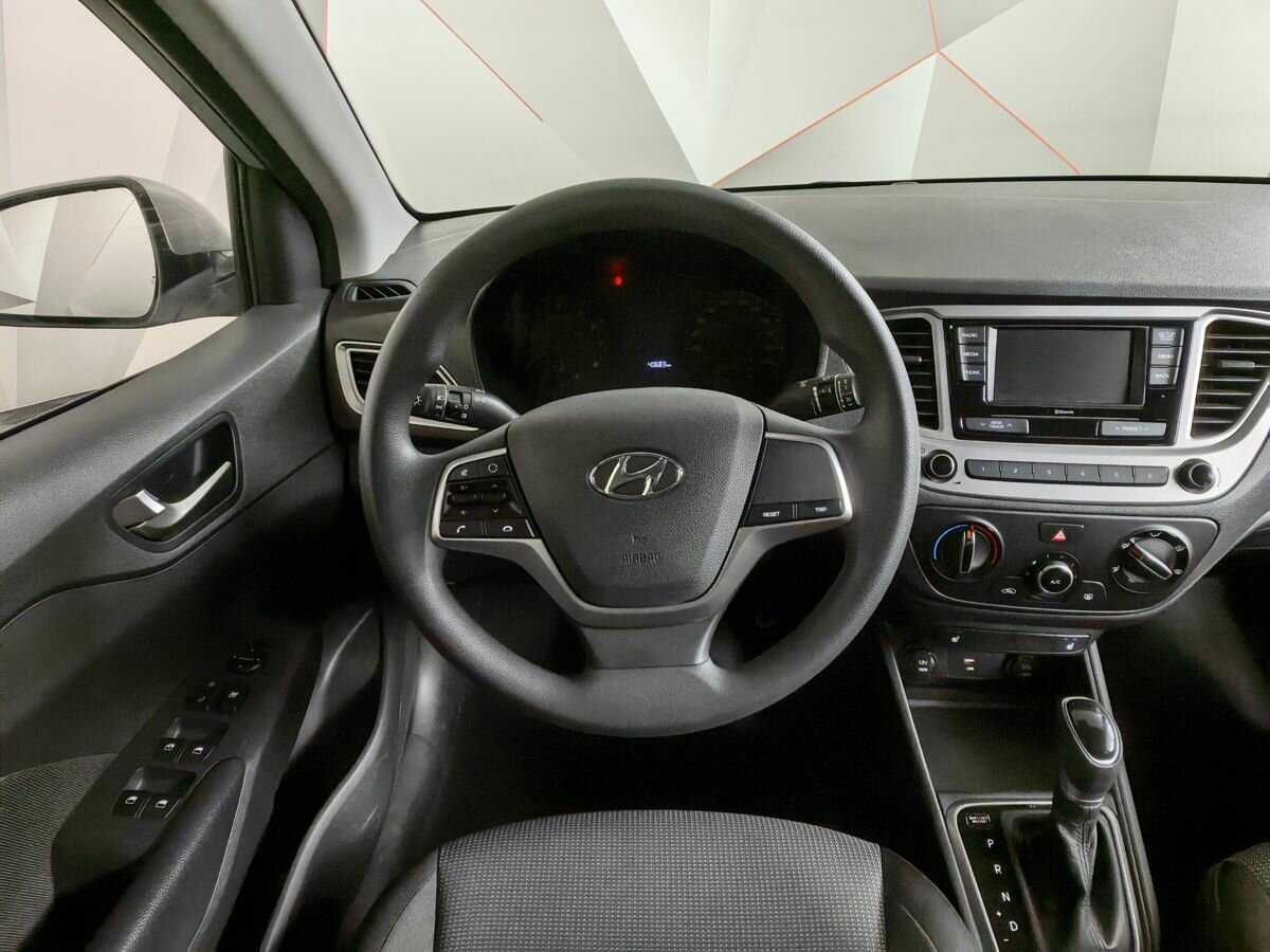 Hyundai Solaris с пробегом — 2021 год. Фото: #14