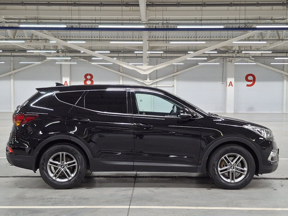 Hyundai Santa Fe с пробегом — 2018 год. Фото: #3