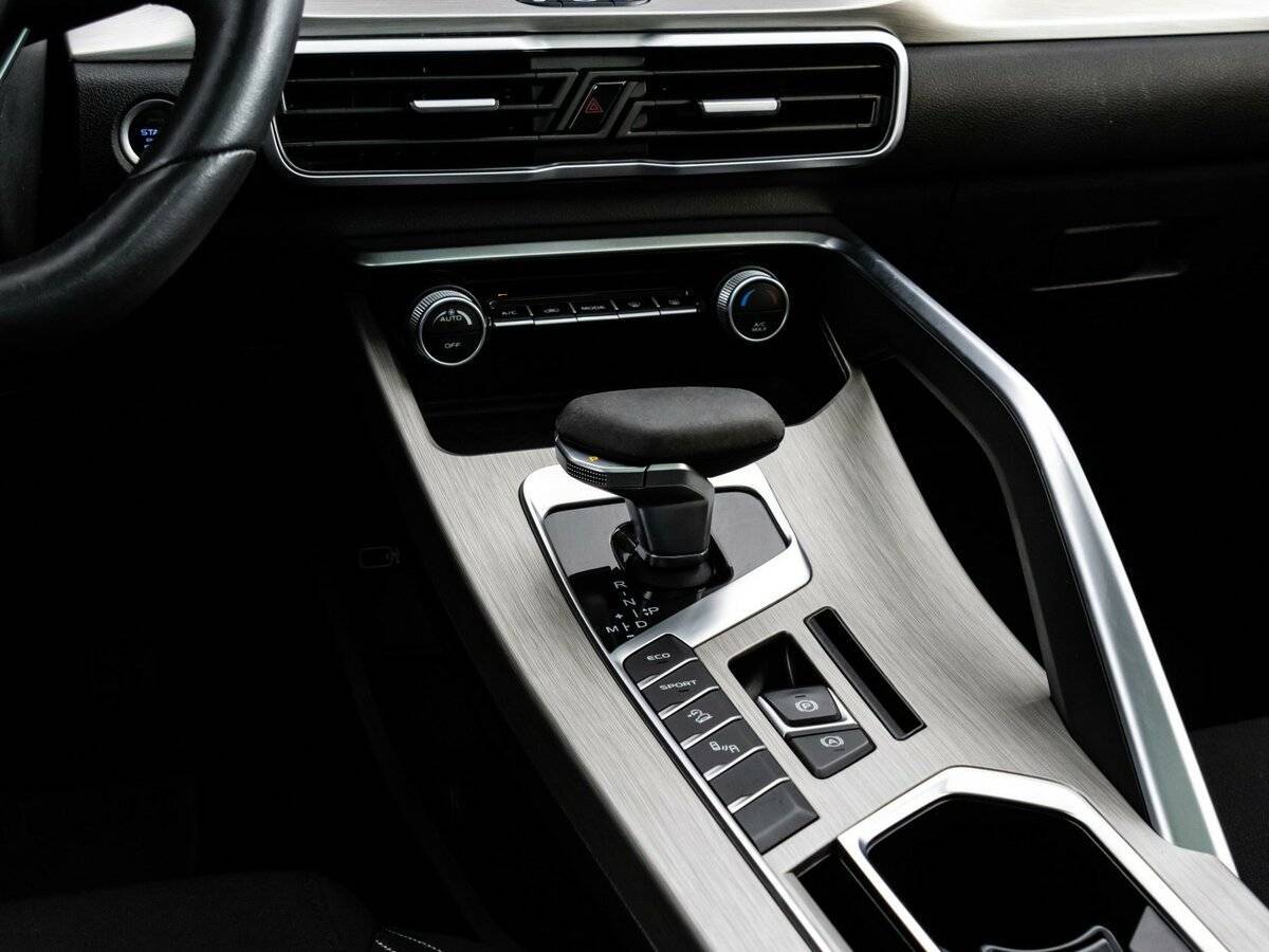 Geely Coolray с пробегом — 2023 год. Фото: #12