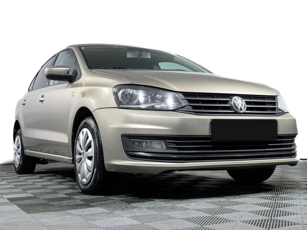 Volkswagen Polo с пробегом — 2016 год. Фото: #18
