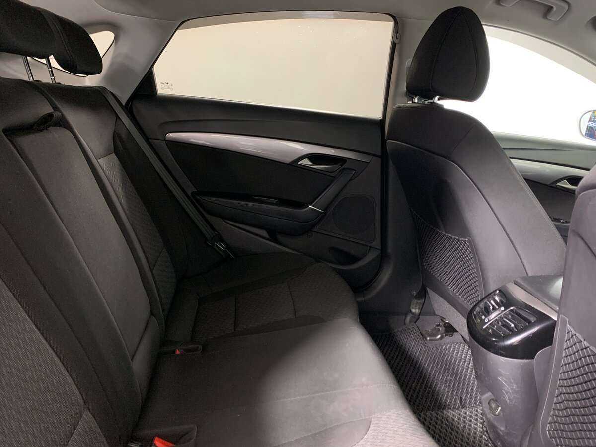 Hyundai i40 с пробегом — 2015 год. Фото: #14