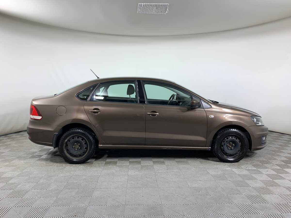 Volkswagen Polo с пробегом — 2016 год. Фото: #3