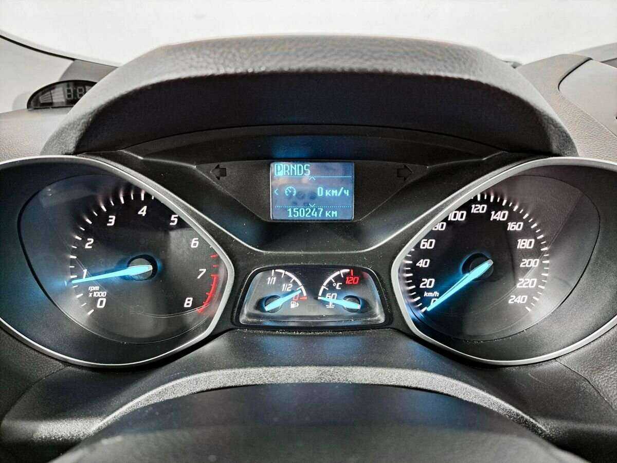 Ford Kuga с пробегом — 2016 год. Фото: #10
