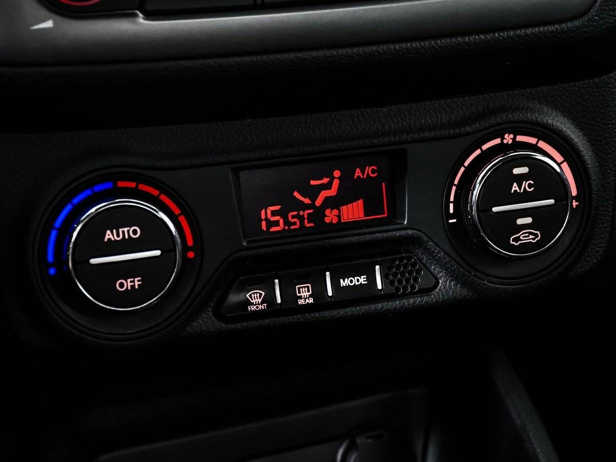 Kia Rio с пробегом — 2012 год. Фото: #16