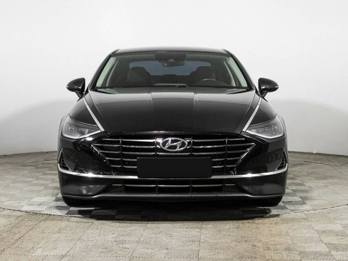 Hyundai Sonata с пробегом — 2020 год. Фото: #1