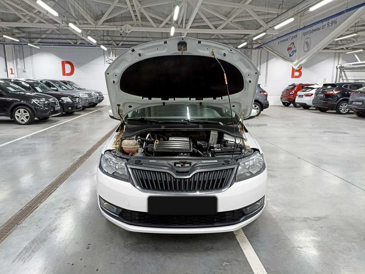 Skoda Rapid с пробегом — 2019 год. Фото: #8