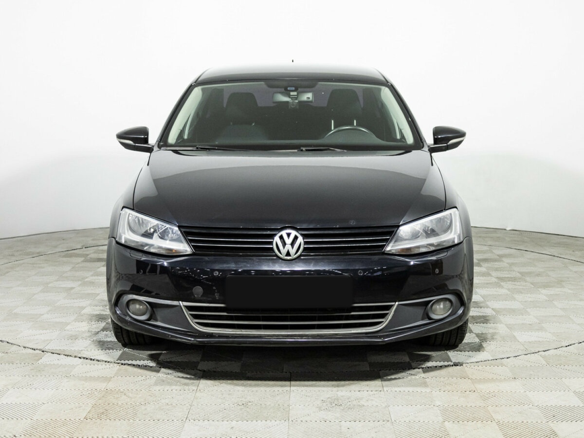 Volkswagen Jetta с пробегом — 2013 год. Фото: #1