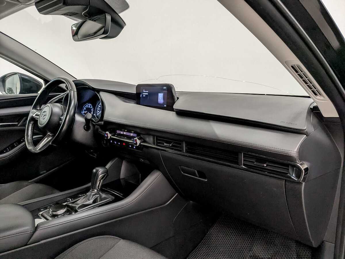Mazda 3 с пробегом — 2019 год. Фото: #10