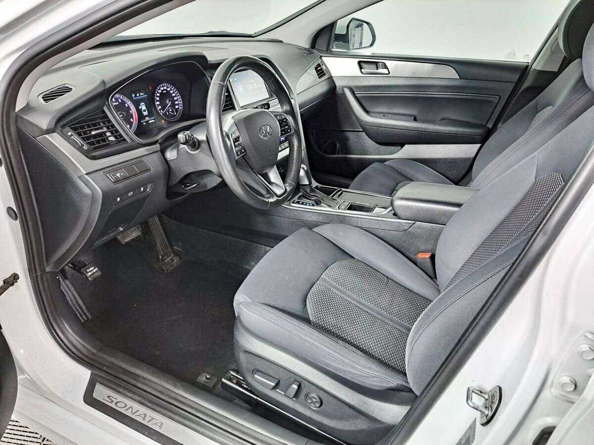 Hyundai Sonata с пробегом — 2018 год. Фото: #13