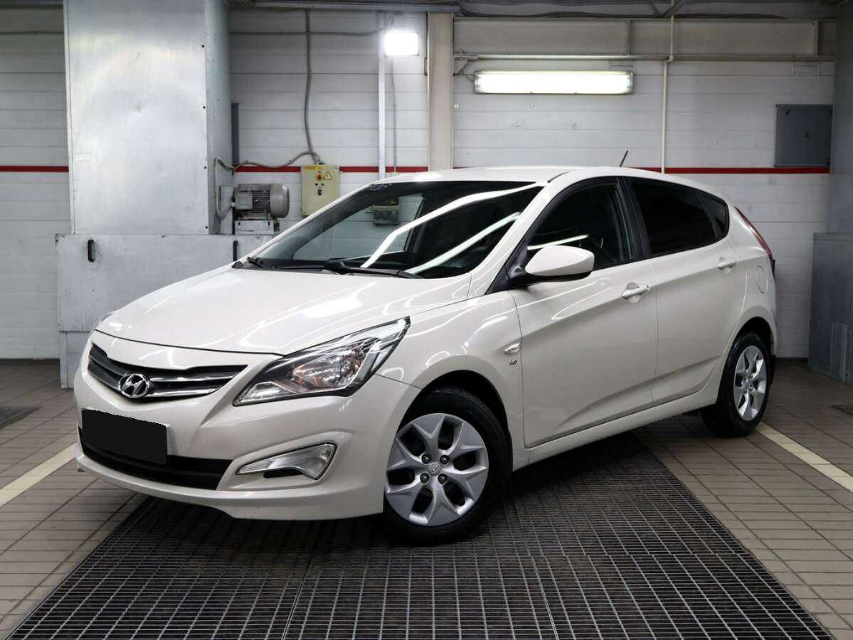 Hyundai Solaris с пробегом — 2015 год. Фото: #0