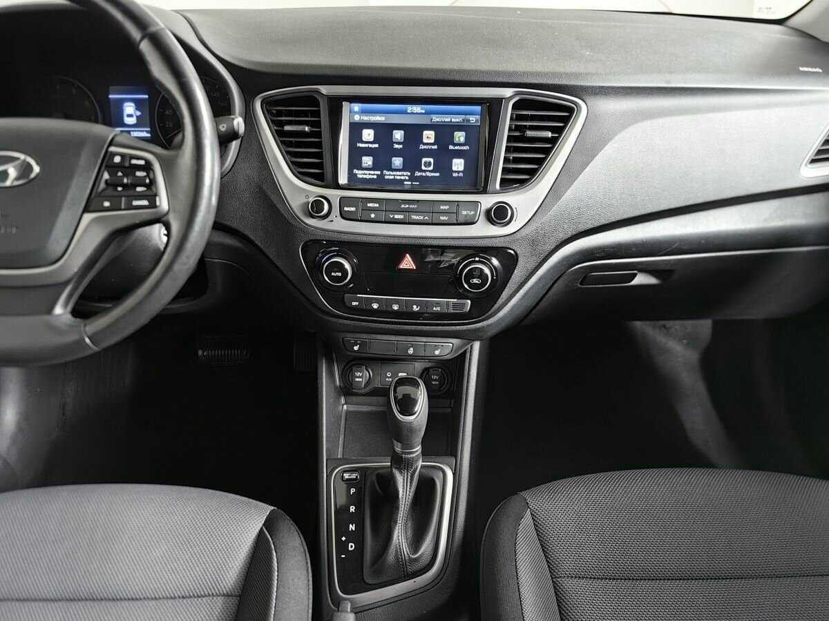 Hyundai Solaris с пробегом — 2017 год. Фото: #11