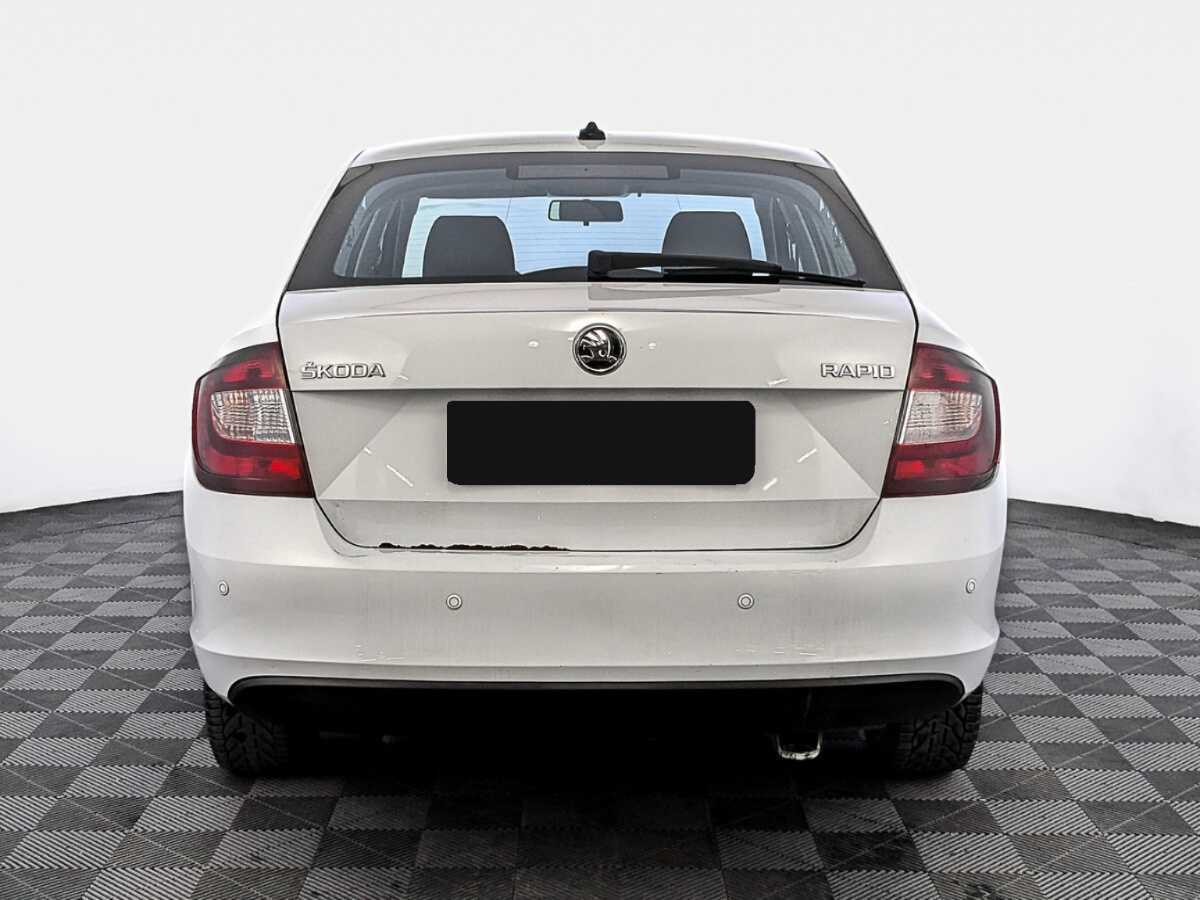 Skoda Rapid с пробегом — 2019 год. Фото: #5