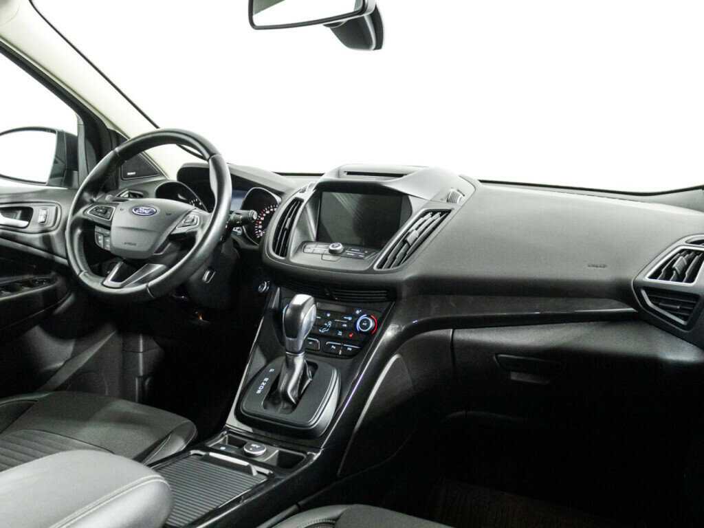 Ford Kuga с пробегом — 2017 год. Фото: #8