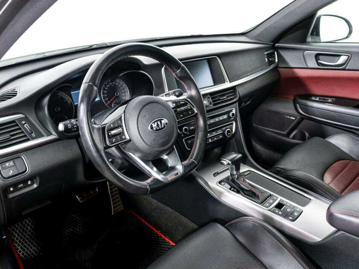Kia Optima с пробегом — 2018 год. Фото: #10