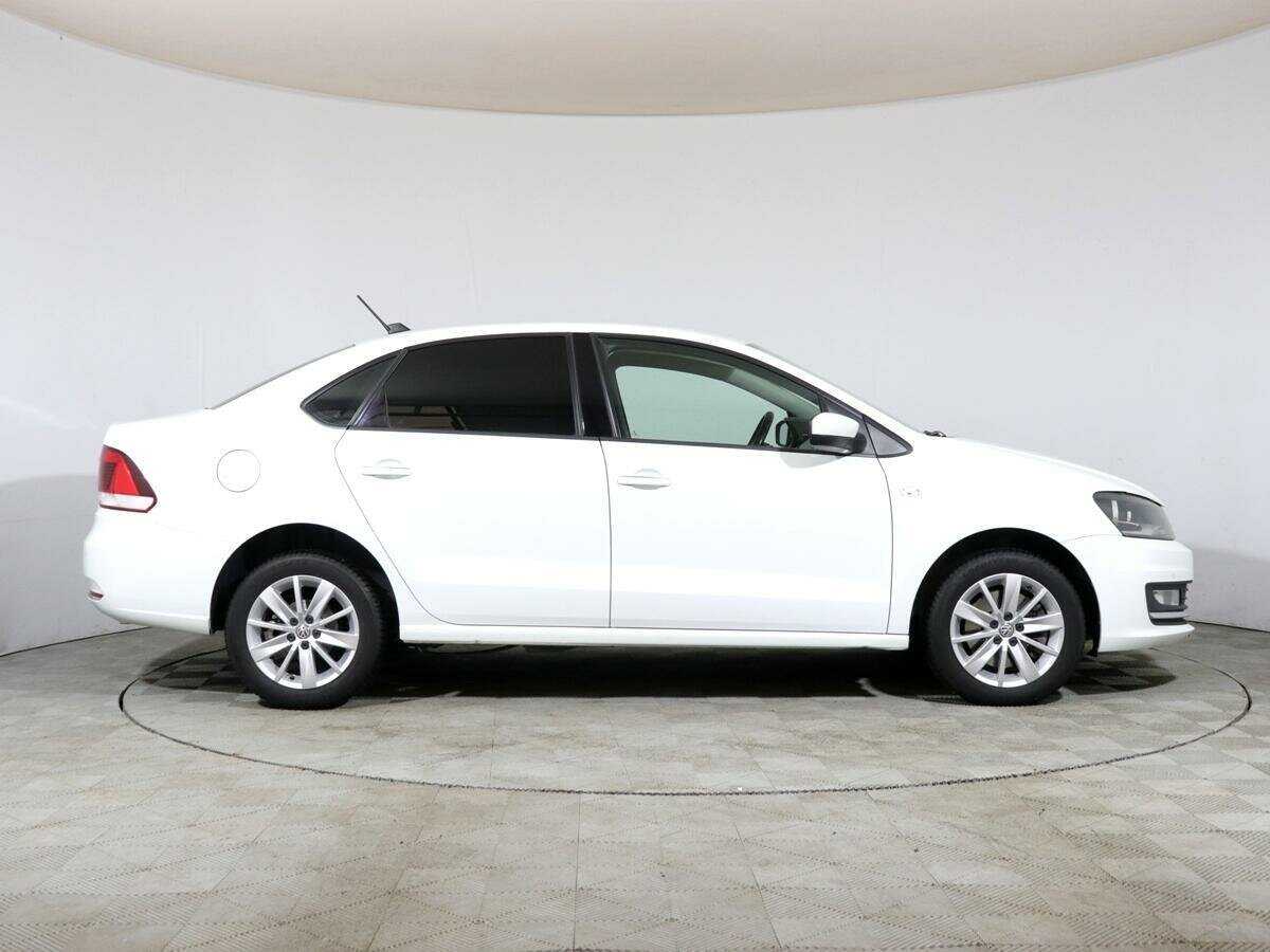 Volkswagen Polo с пробегом — 2017 год. Фото: #3