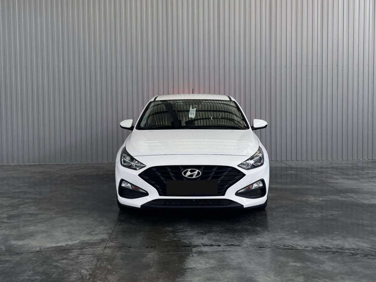 Hyundai i30 с пробегом — 2022 год. Фото: #1