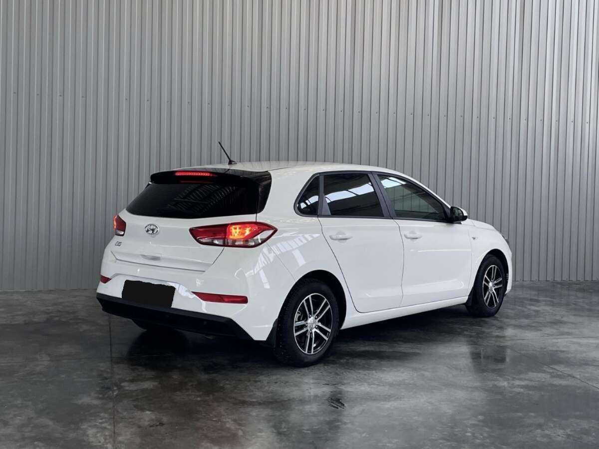 Hyundai i30 с пробегом — 2022 год. Фото: #4