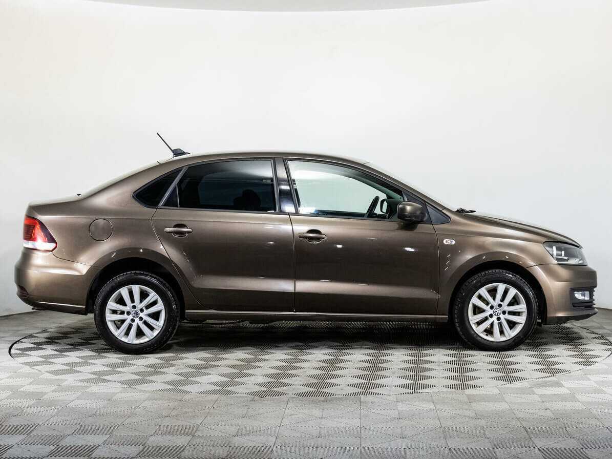 Volkswagen Polo с пробегом — 2018 год. Фото: #3