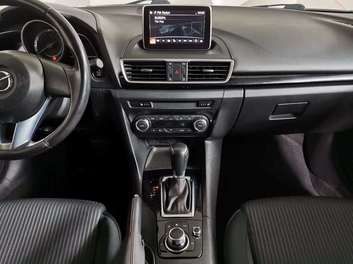 Mazda 3 с пробегом — 2014 год. Фото: #10