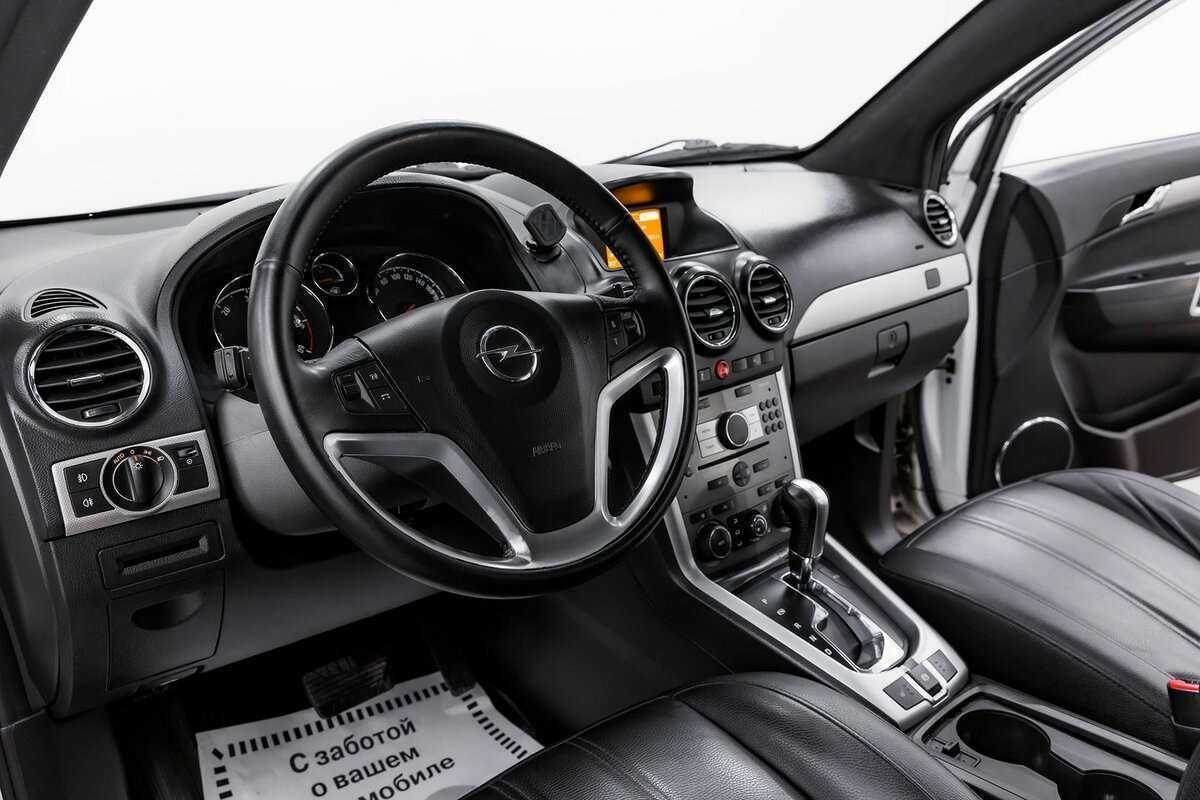 Opel Antara с пробегом — 2015 год. Фото: #8