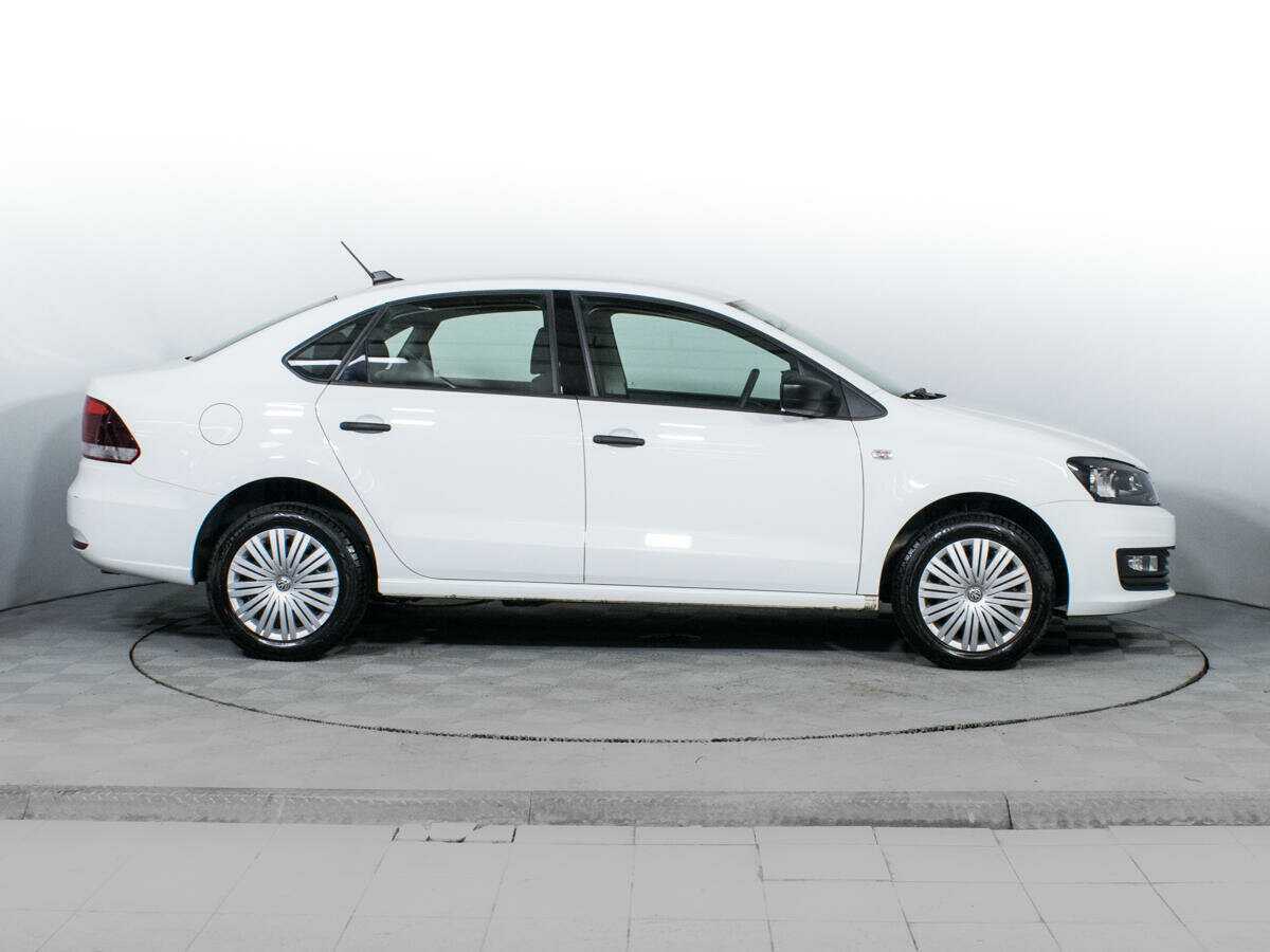 Volkswagen Polo с пробегом — 2019 год. Фото: #3