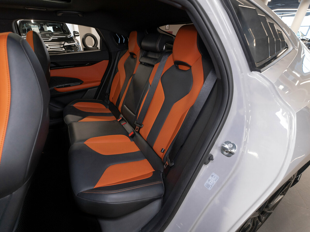 Changan UNI-V с пробегом — 2023 год. Фото: #12